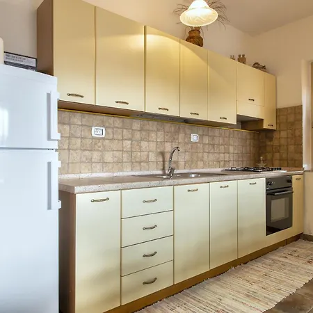 アパート Veranda Vista Mare イーゾラ・ロッサ